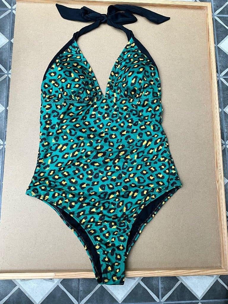 Beachwave badpak met dierenprint in maat 42, Zwart, Nieuw, Badpak, Ophalen of Verzenden