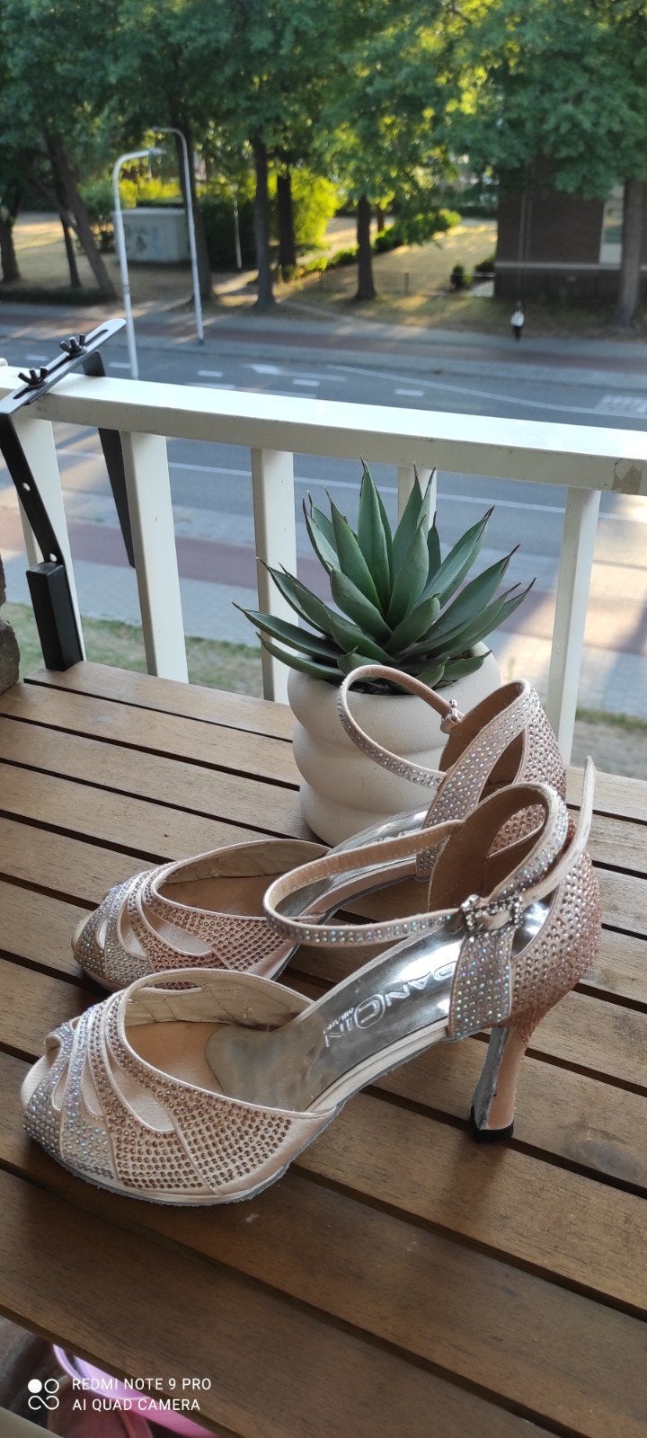 latin dansschoenen maat 41, Ophalen of Verzenden, Dancin milano, Roze, Sneakers of Gympen