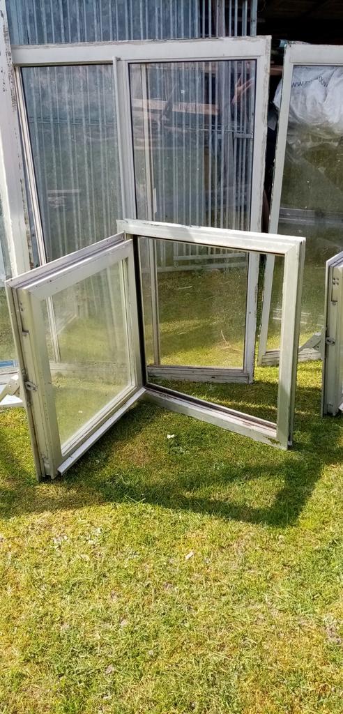 Kozijnen, Dieren en Toebehoren, Vogels | Hokken en Kooien, Ophalen, Gebruikt, Hout, Vogelkooi