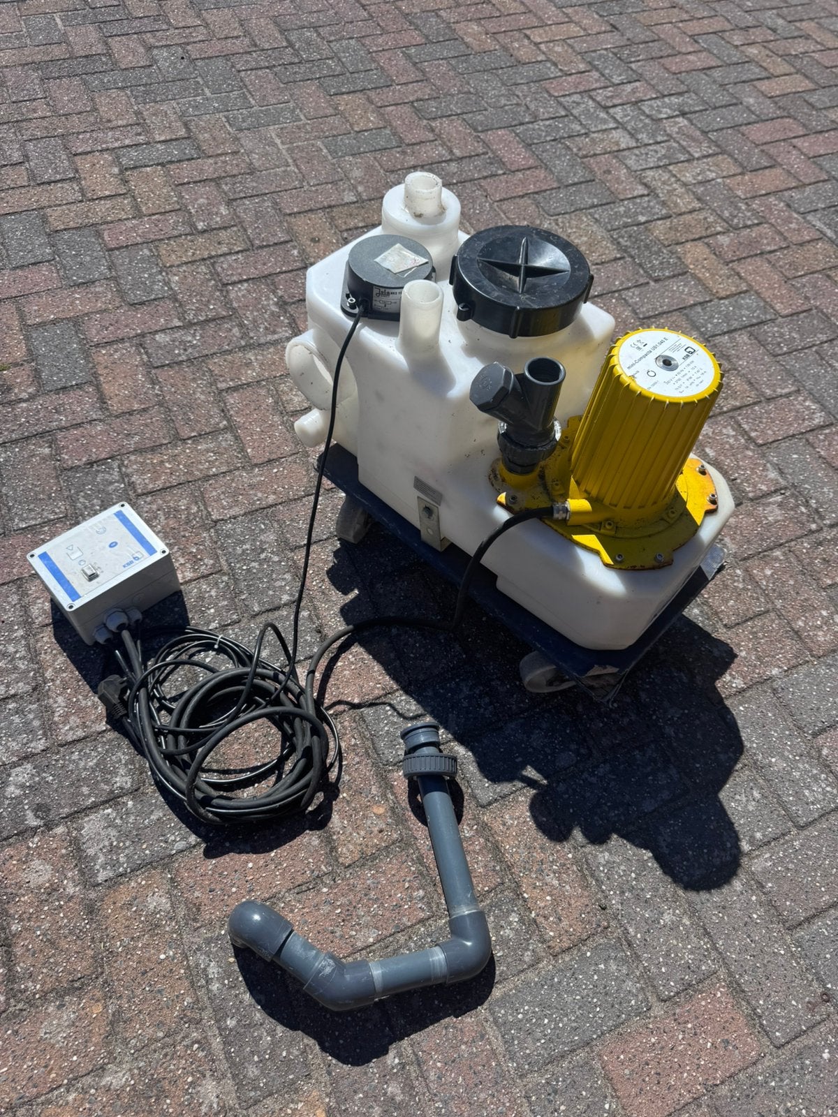 KSB minicompacta opvoerpomp, Ophalen, Zo goed als nieuw, Toilet