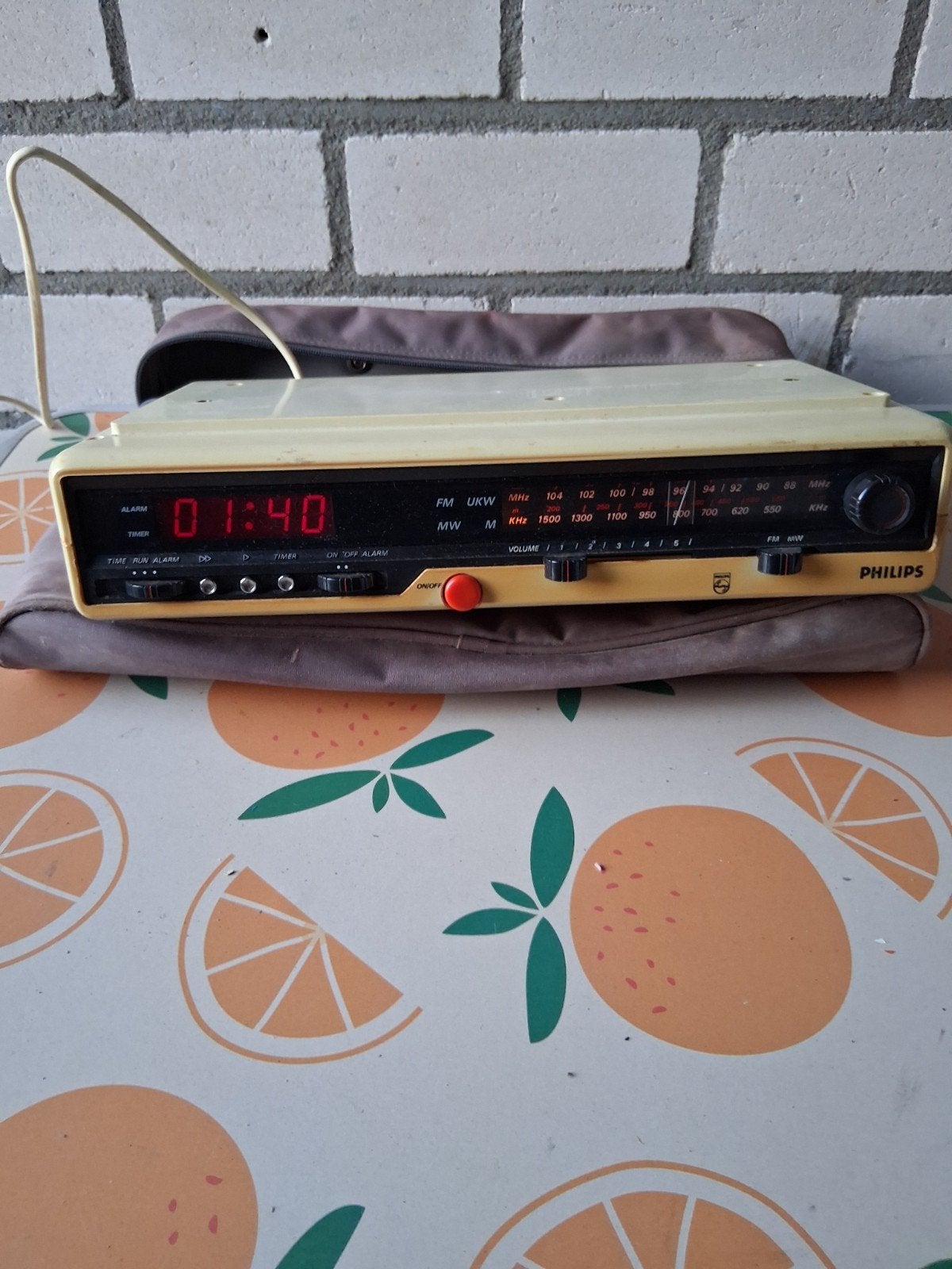 Vintage Philips wekkerradio met FM/MW, Ophalen of Verzenden, Gebruikt, Radio