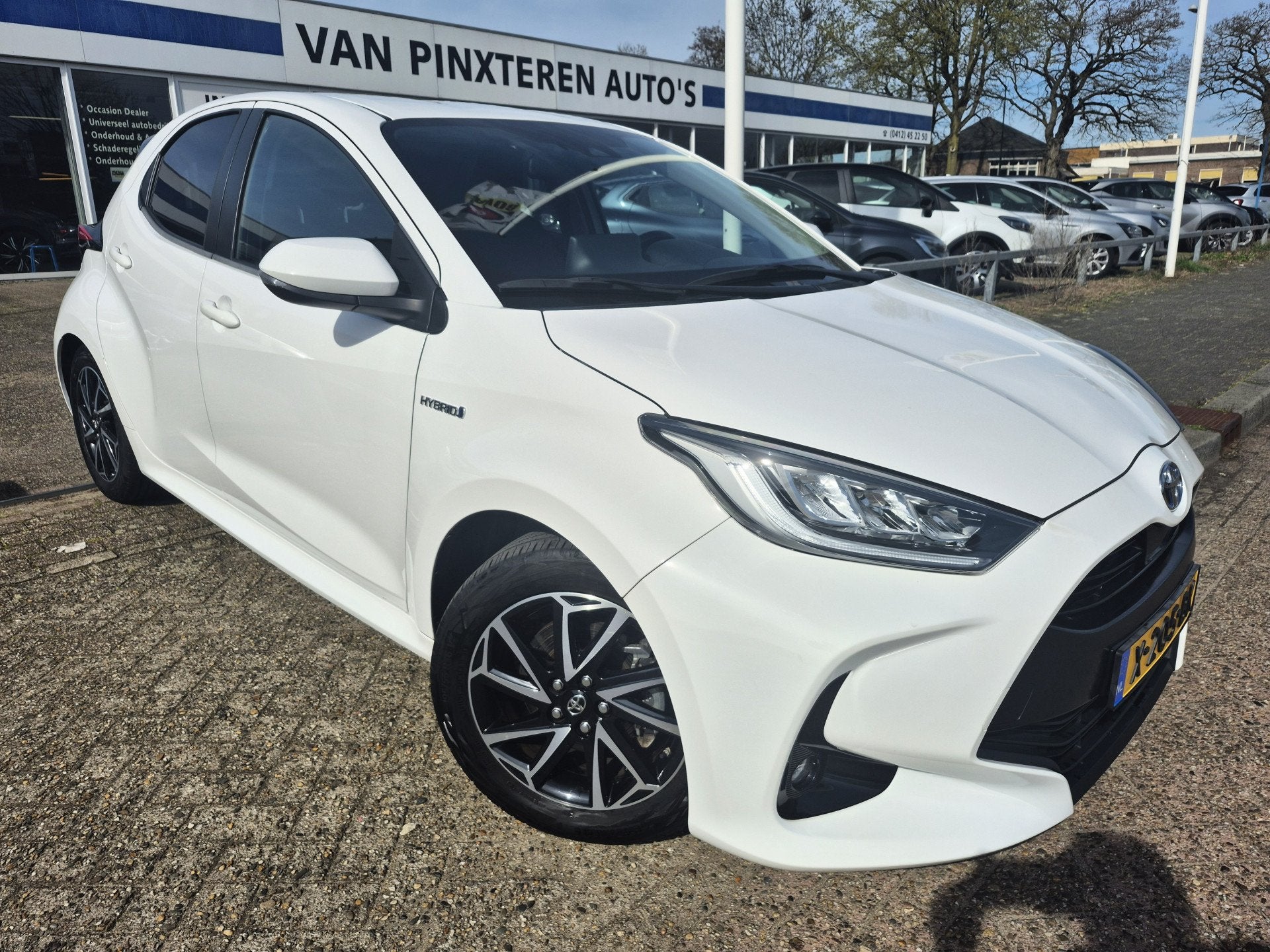 Toyota Yaris 1.5 Hybrid Dynamic TREKHAAK (bj 2021), Auto's, Toyota, 12 maanden, Gebruikt, Euro 6, 450 kg