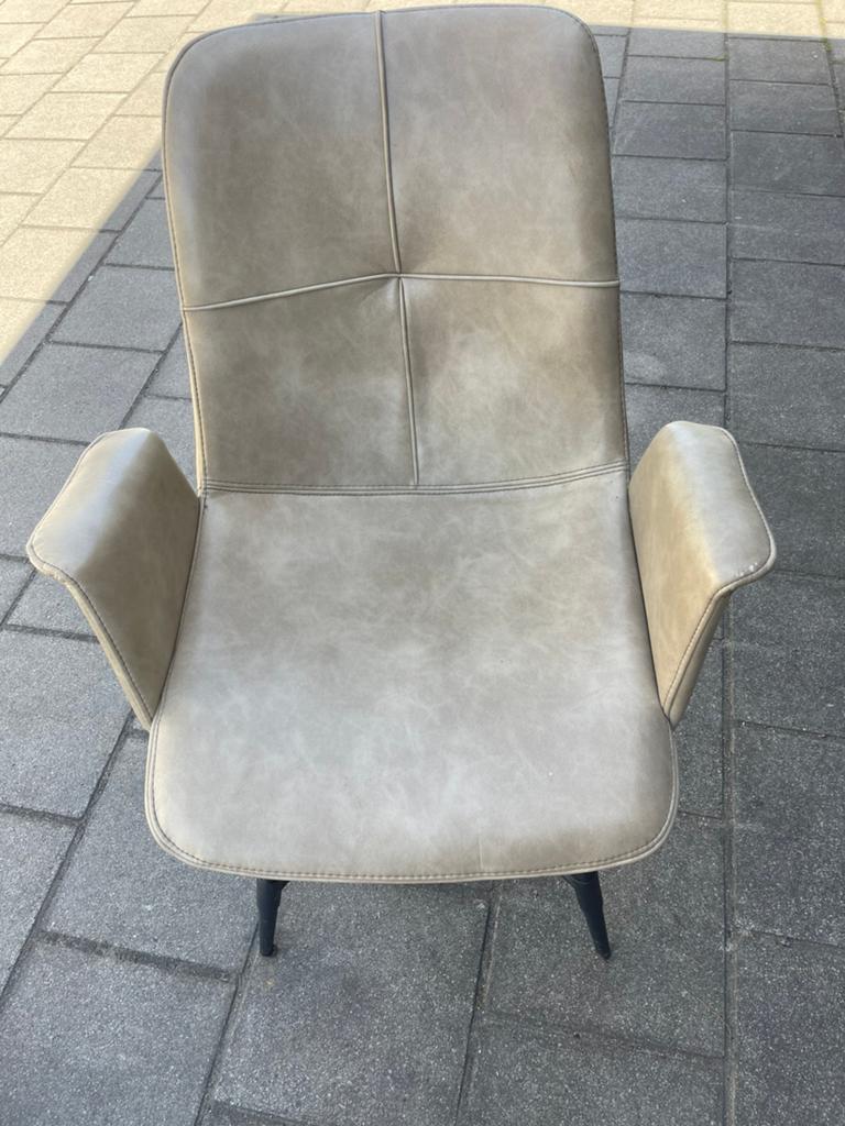 2 mooie stoelen, Ophalen, Zo goed als nieuw, Twee