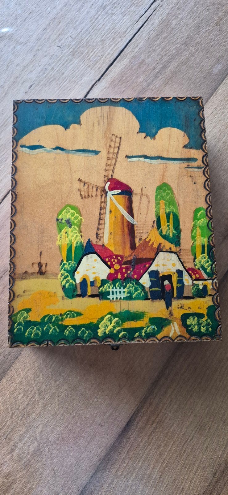 Vintage houten doosje met molen tafereel, Antiek en Kunst, Antiek | Woonaccessoires, Ophalen of Verzenden