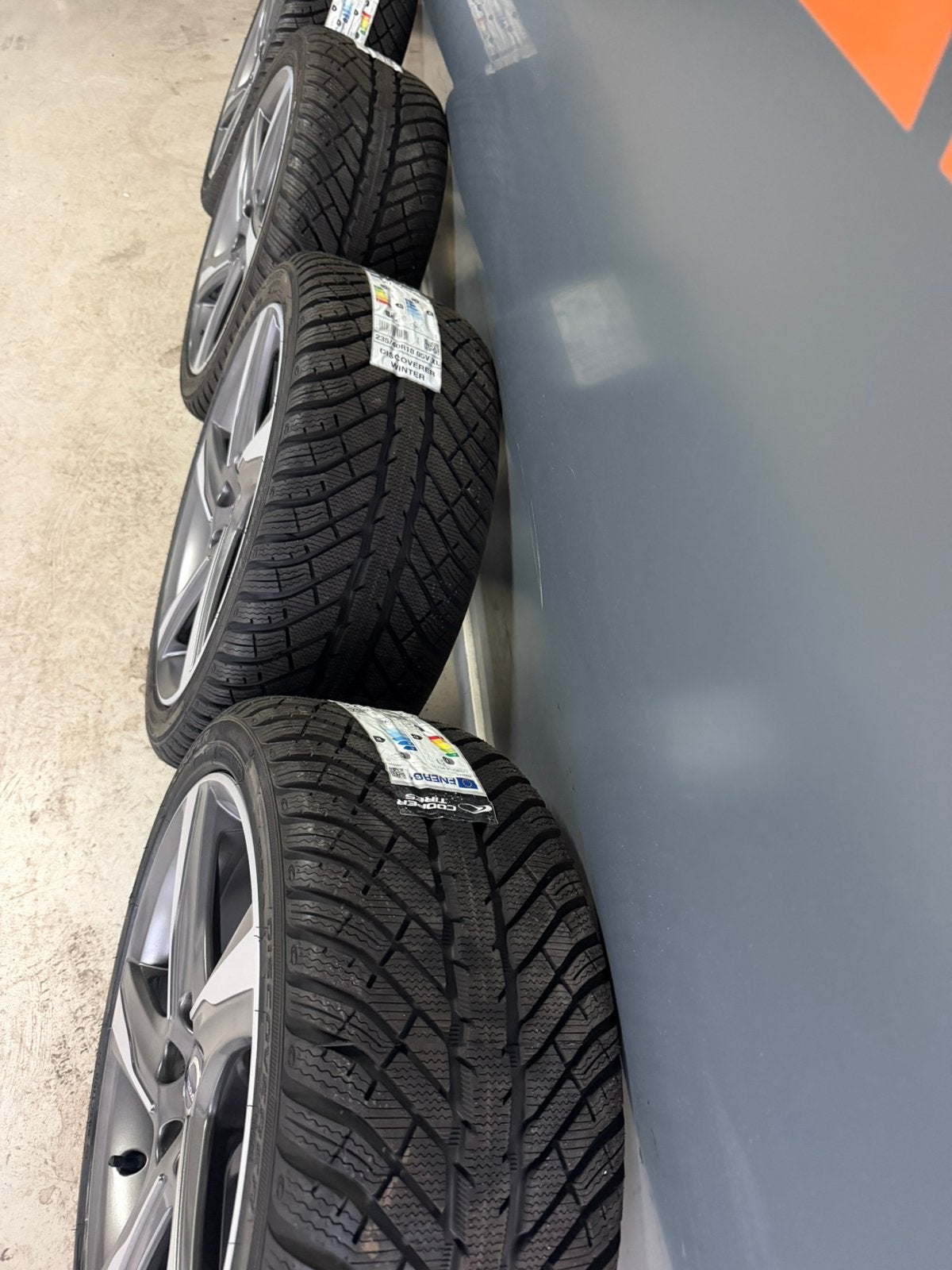 Volvo ixion R Design v40 v50 v60 s60 s40 Winterset 5x108, Auto-onderdelen, Ophalen of Verzenden, 18 inch, Winterbanden, Banden en Velgen
