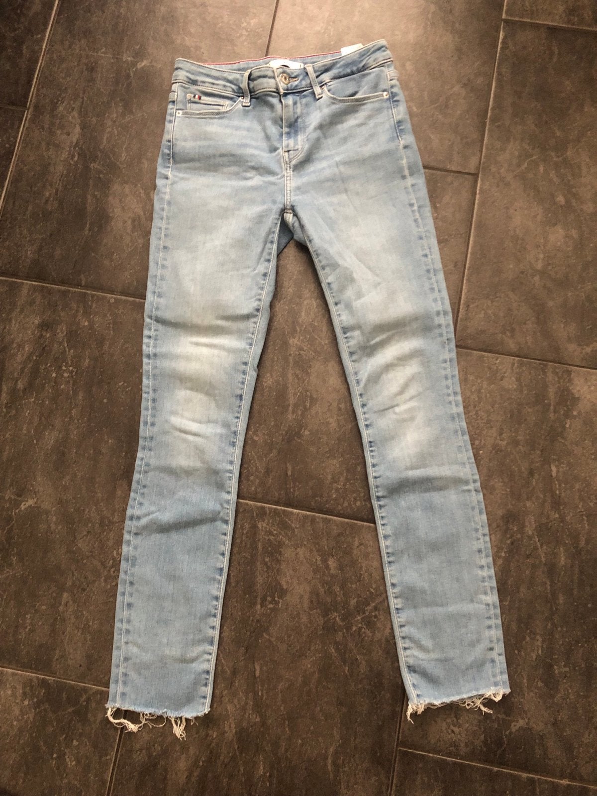Tommy Hilfiger jeans in nieuwstaat maat XS, Ophalen of Verzenden, Zo goed als nieuw, Meisje, Broek