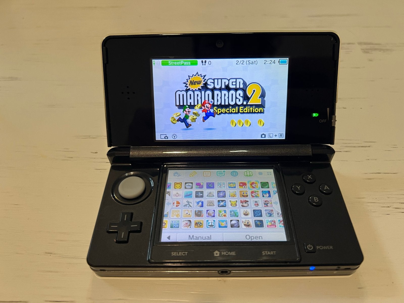 Nintendo 3DS Zwart - Nieuwstaat met accessoires en games, Spelcomputers en Games, Spelcomputers | Nintendo 2DS en 3DS, Met games