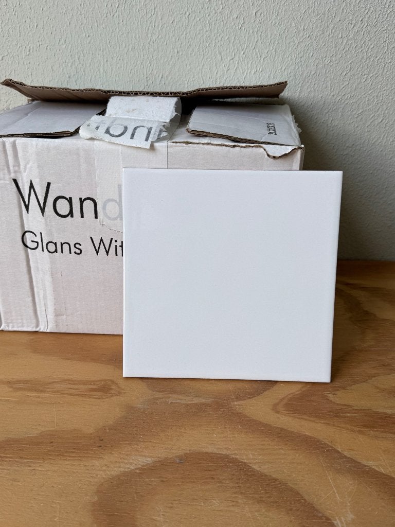 38 witte tegeltjes van 15 x 15., Nieuw, Minder dan 20 cm, Minder dan 5 m², Wandtegels