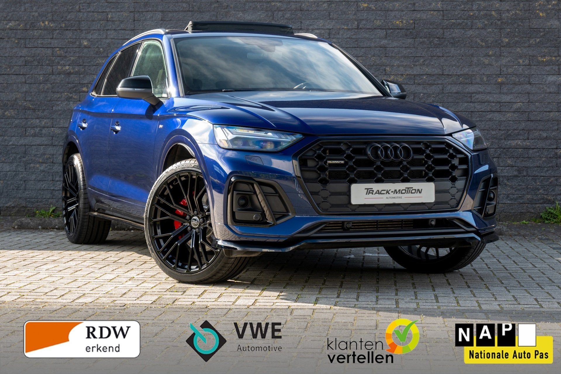 Audi Q5 50 TFSI e S edition Competition Panoramadak Blue & B, Auto's, Audi, Automaat, Gebruikt, Zwart, 4 cilinders