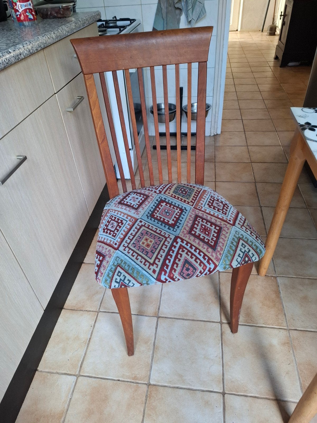 4 mooie stevige keukenstoelen - gratis afhalen Dokkum, Huis en Inrichting, Stoelen, Ophalen