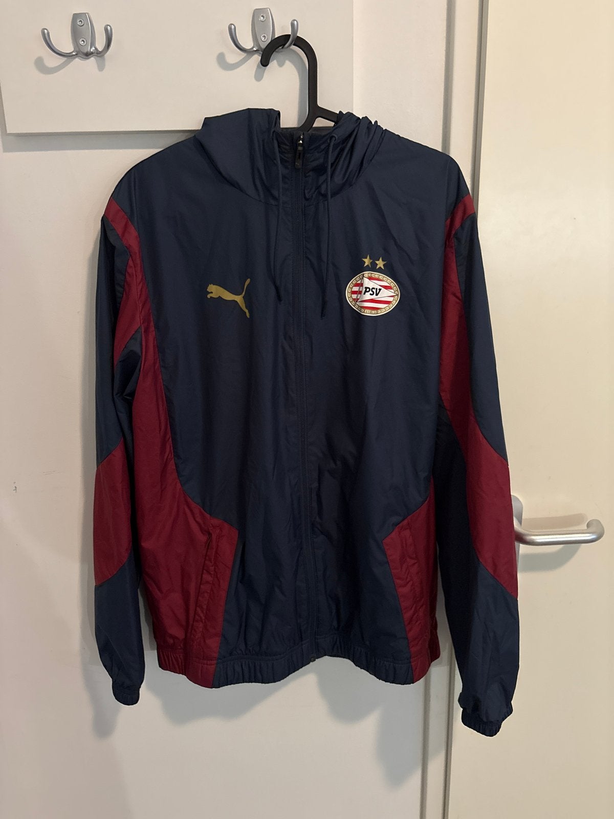 PSV Puma Windjack - Maat M, Ophalen of Verzenden, Zo goed als nieuw, Voetbal, Maat 48/50 (M)