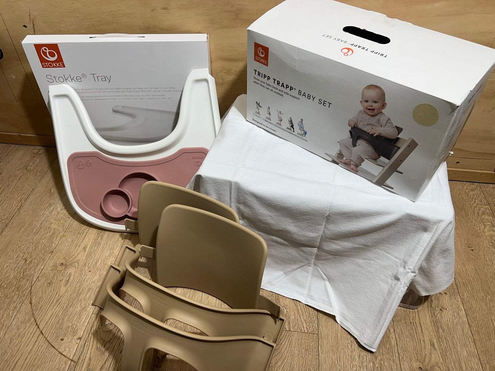 Stokke Tripp Trapp Baby Set naturel + Tray + ezpz schaal, Ophalen, Zo goed als nieuw, Meegroeistoel, Afneembaar eetblad