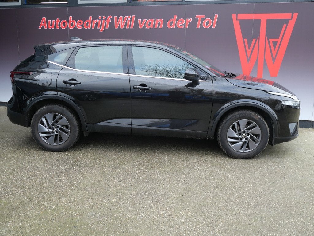 Nissan QASHQAI 1.3 MHEV XTRONIC | AUTOMAAT | 360 CAMERA |, Auto's, Nissan, Stof, Euro 6, Automatische klimaatregeling, Zwart