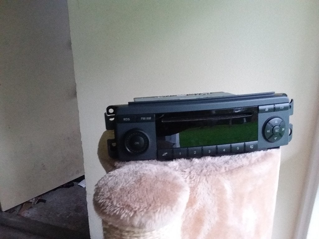 Harman Becker Mercedes audio-/cdspeler, Auto diversen, Autoradio's, Ophalen, Zo goed als nieuw
