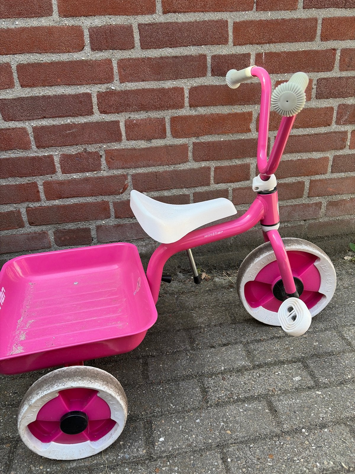 Roze Winther driewieler met bakje, Kinderen en Baby's, Speelgoed | Buiten | Voertuigen en Loopfietsen, Ophalen, Gebruikt, Overige typen