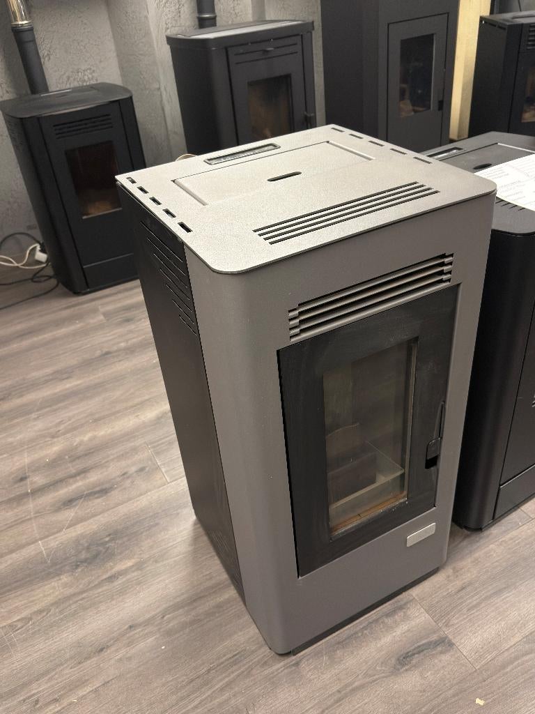 Artel Italfuoco 8kw pelletkachel  - Nieuw, Ophalen, Nieuw, Pelletkachel, Vrijstaand