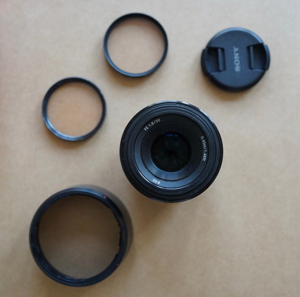 Sony FE 50mm f1.8 | + Two filters | Als nieuw, Audio, Tv en Foto, Fotografie | Lenzen en Objectieven, Zo goed als nieuw, Standaardlens