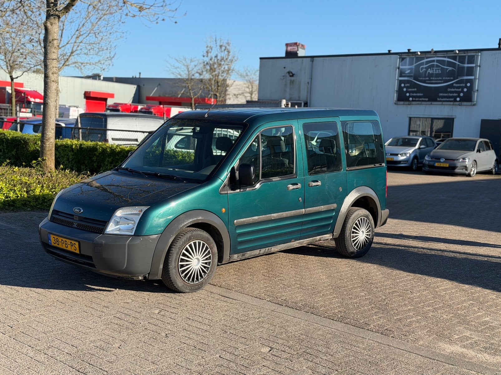 Ford Tourneo Connect 1.8 SWB 2004 Groen, Voorwielaandrijving, 745 kg, Stof, 4 cilinders