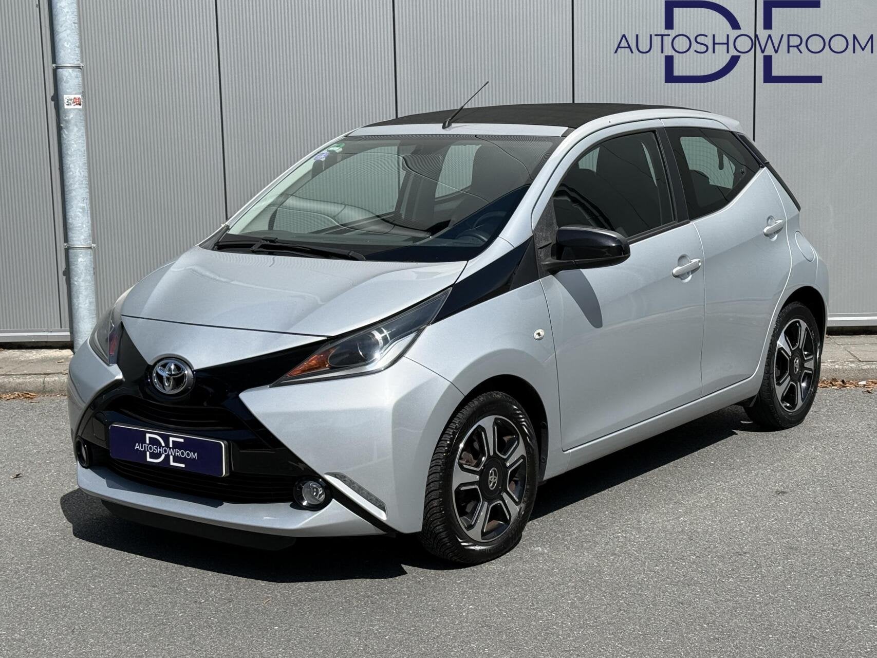 Toyota Aygo 1.0 VVT-i x-cite | Cabrio | Camera | NW APK, Auto's, Voorwielaandrijving, Euro 5, Huisgarantie, 4 stoelen