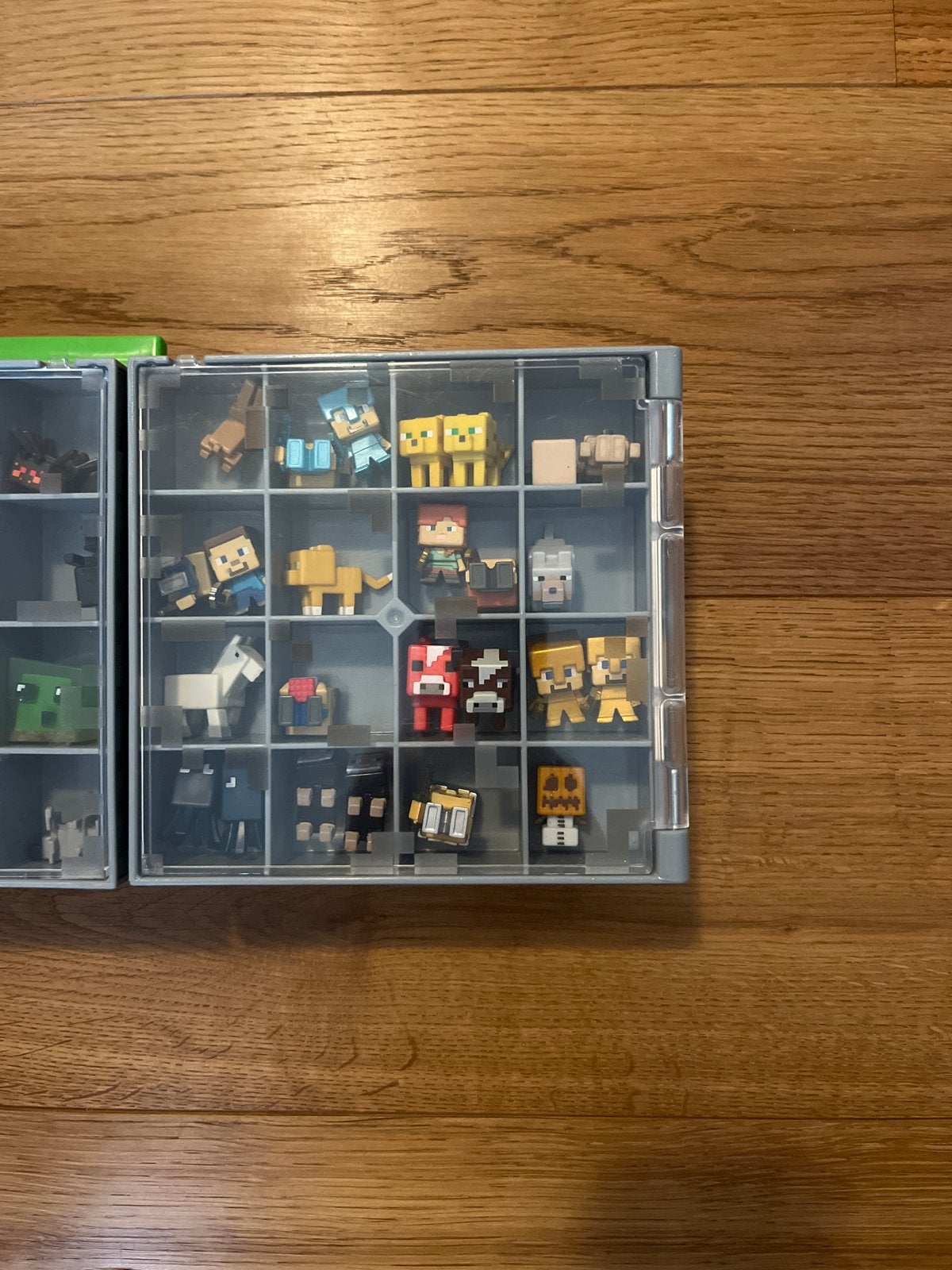 Minecraft Mini Figuren Collectie met Opbergkoffer, Ophalen of Verzenden, Zo goed als nieuw, Jongen of Meisje