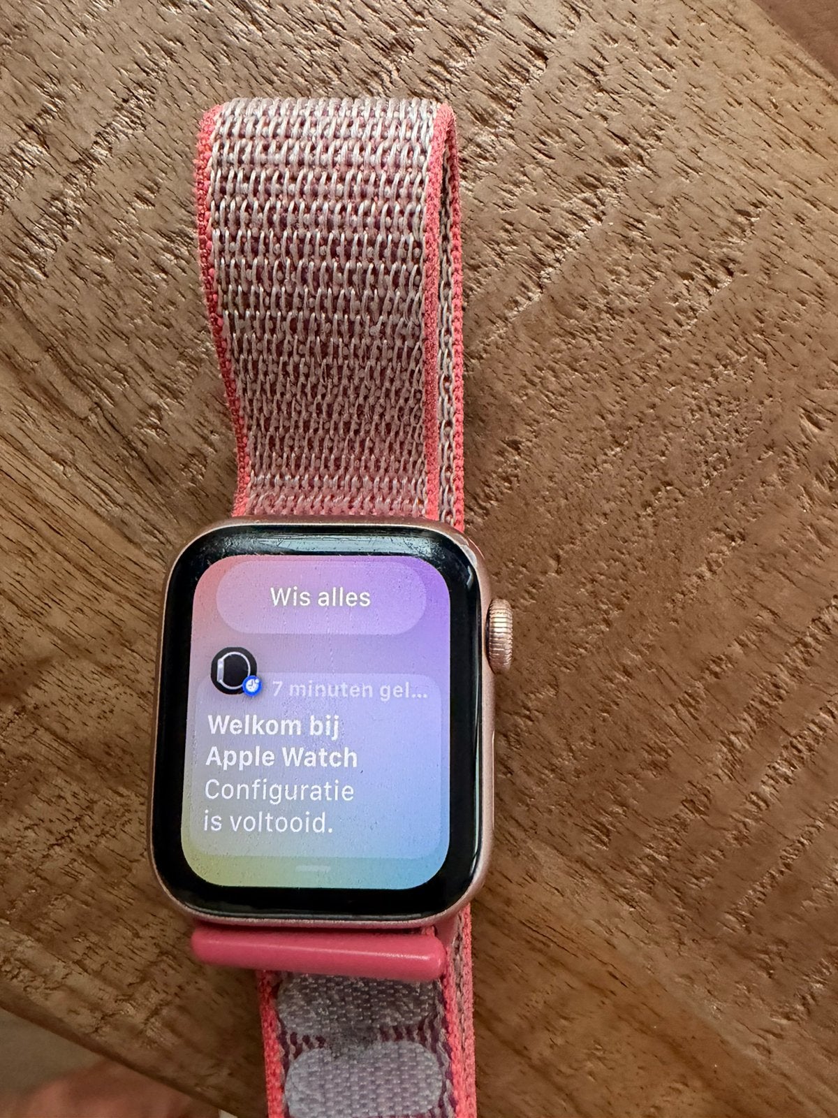 Apple wach SE 40 mm rosegoud, Sieraden, Tassen en Uiterlijk, Smartwatches, Ophalen of Verzenden, Waterdicht, Roze, IOS