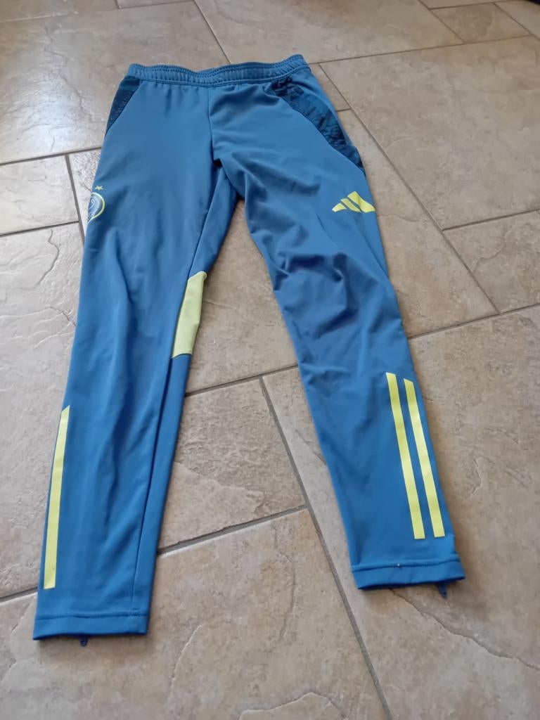 Adidas Ajax trainingsbroek maat S '24/25, Kleding | Heren, Sportkleding, Blauw, Ophalen of Verzenden, Zo goed als nieuw, Ajax