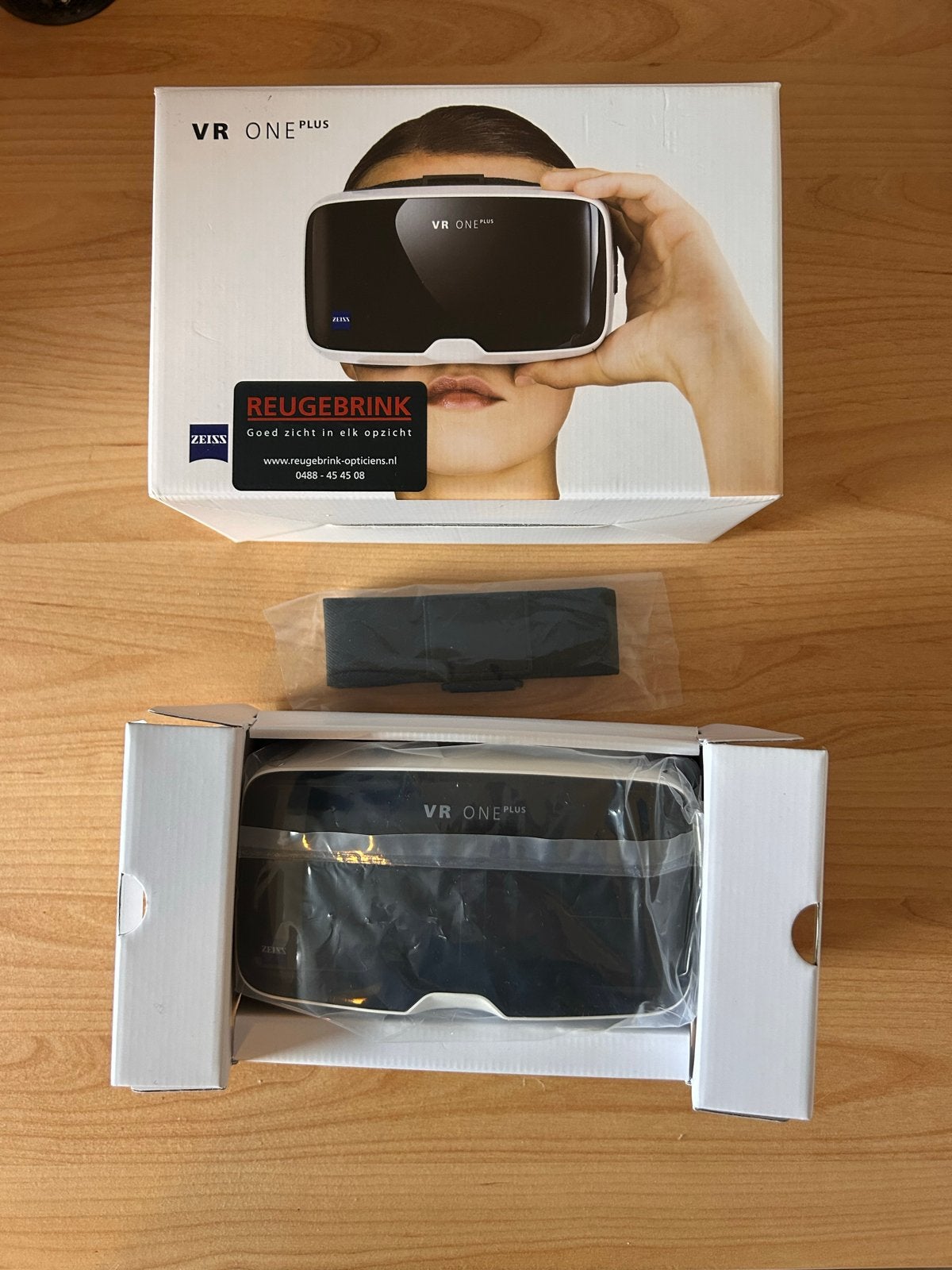 Zeiss VR One Plus VR-bril - Nieuw in doos, Ophalen, Nieuw, VR-bril, Telefoon