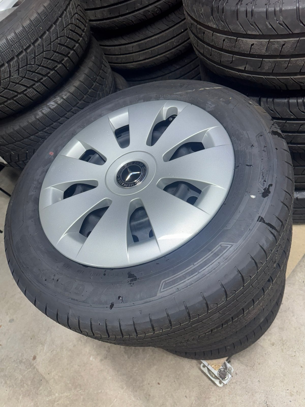Mercedes Citan 16” Velgen + Nieuwe Goodyear Banden, Ophalen, 16 inch, Banden en Velgen, Nieuw