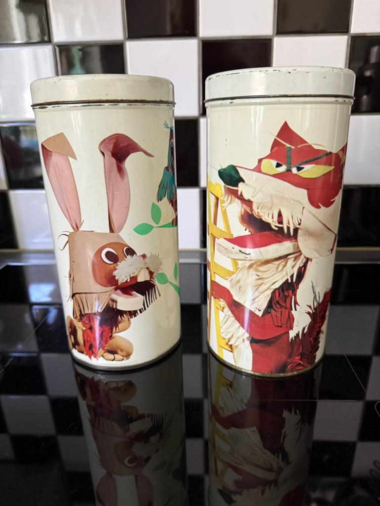 2 Vintage Bolletje beschuitbussen van de Fabeltjeskrant, Ophalen of Verzenden, Gebruikt, Beschuit, Bolletje