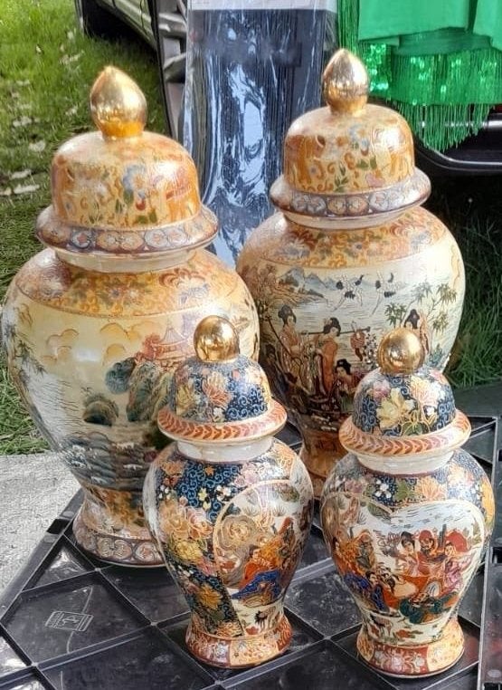 Set van 4 decoratieve Chinese vazen met deksel, Antiek en Kunst, Ophalen
