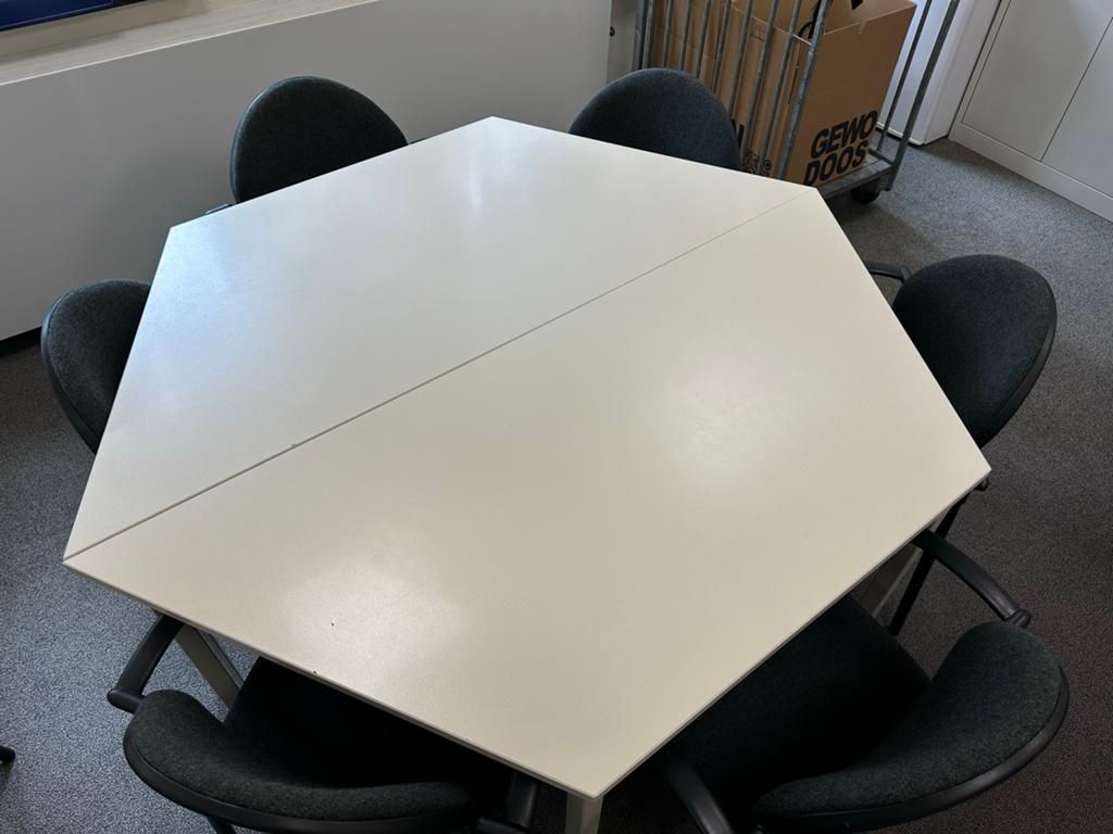 Vergader tafel met 6 stoelen - Zo goed als nieuw, Zakelijke goederen, Kantoor en Winkelinrichting | Kantoormeubilair en Inrichting