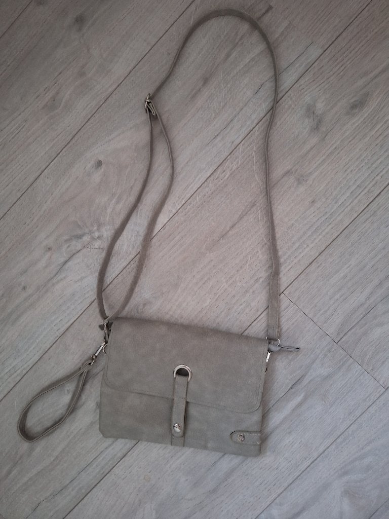 Tasje met verstelbare hengsel hoogte 16cm breedte 23cm, Ophalen of Verzenden, Zo goed als nieuw, Grijs, Schoudertasje