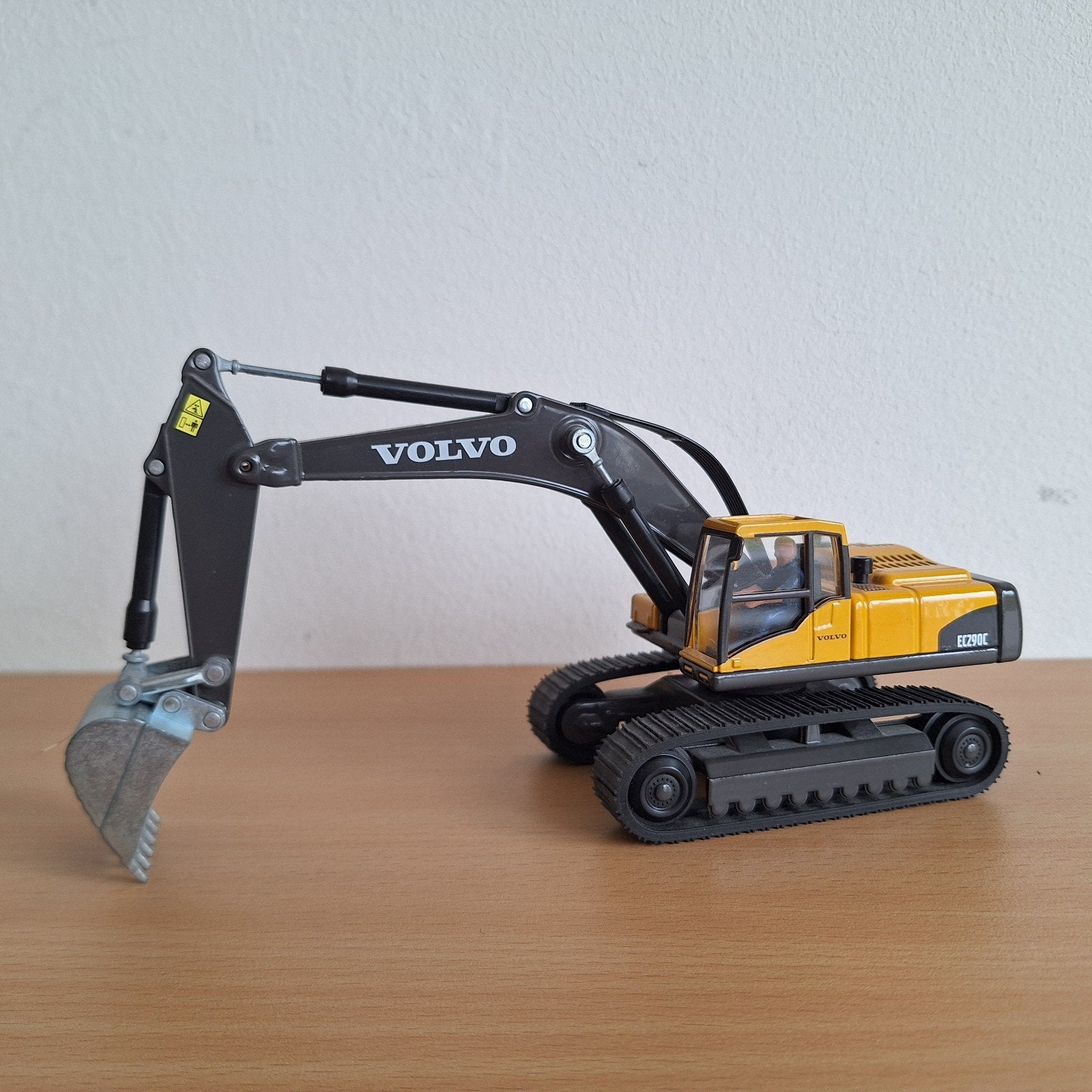 te koop Siku Volvo EC290C, Ophalen of Verzenden, Zo goed als nieuw, Bus of Vrachtwagen, SIKU