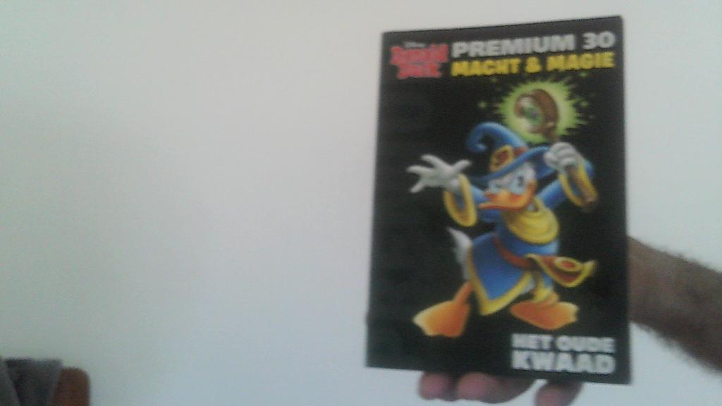 donald duck premium nr 30 macht & magie, Eén stripboek, Verzenden, Zo goed als nieuw