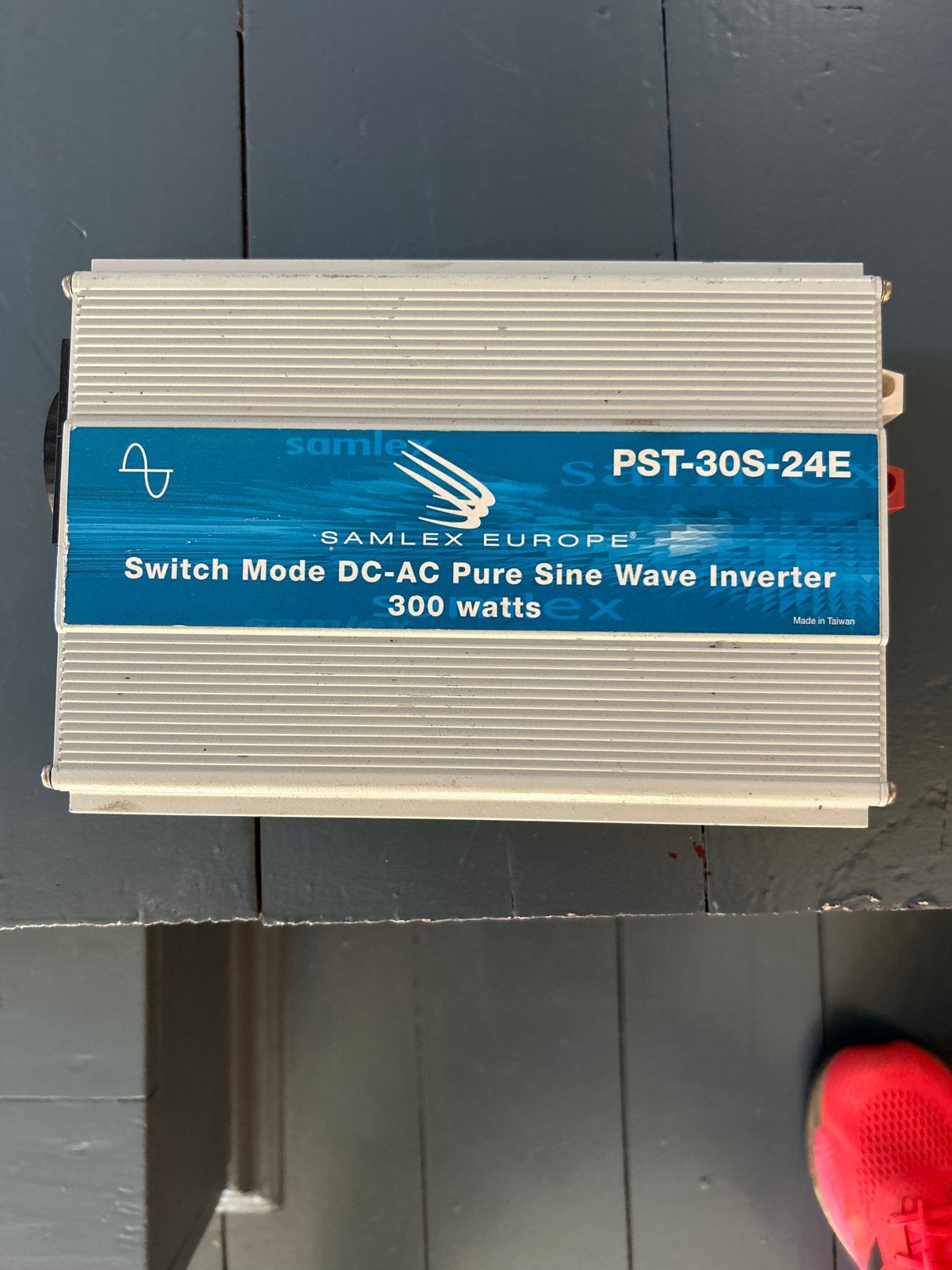 Samlex Pure Sine Wave Omvormer PST-30S-24E 300W, Ophalen, Zo goed als nieuw, Overige merken, Omvormer