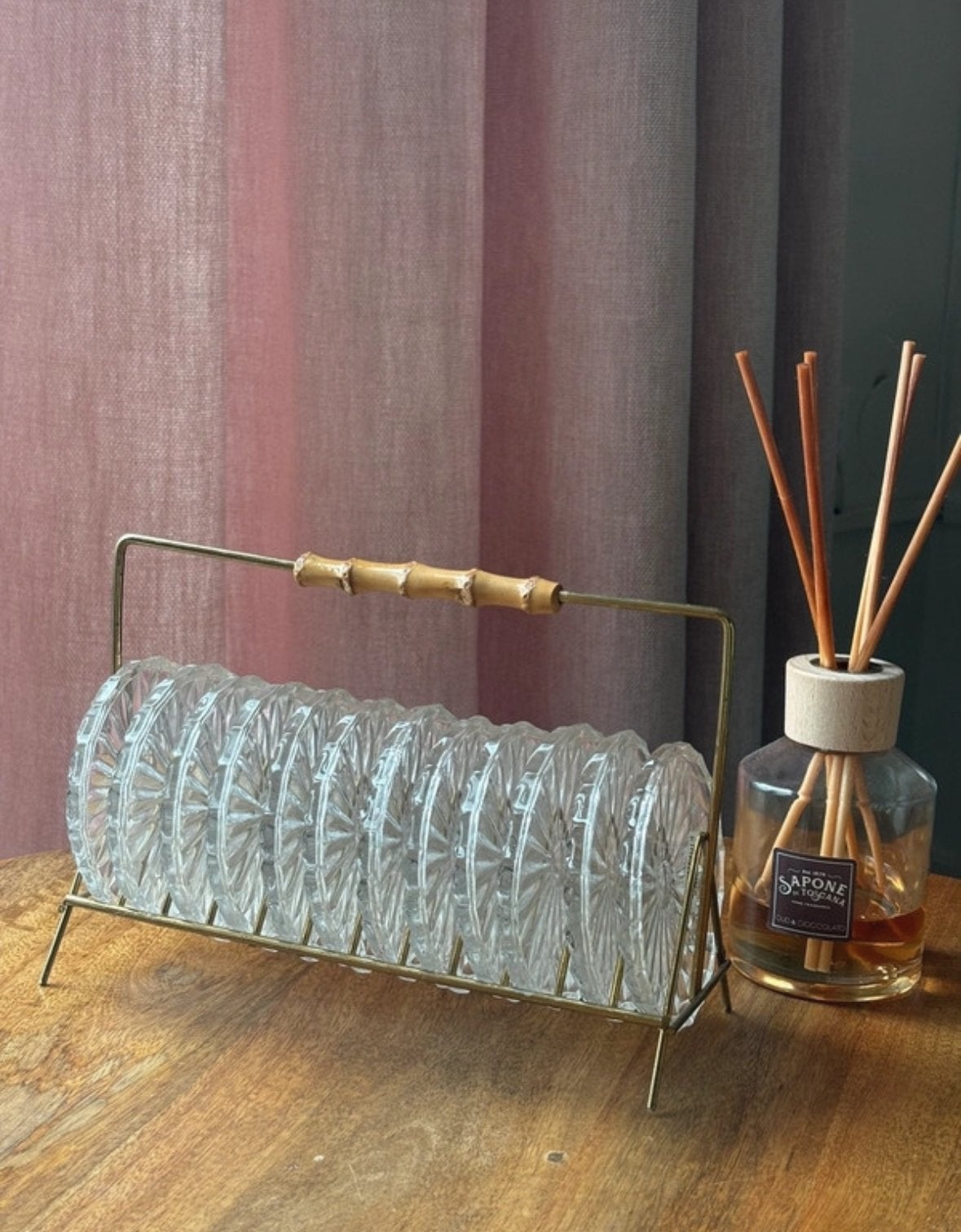 Vintage glazen onderzetters met bamboe houder, Huis en Inrichting, Ophalen, Glasonderzetter, Meerkleurig, Zo goed als nieuw