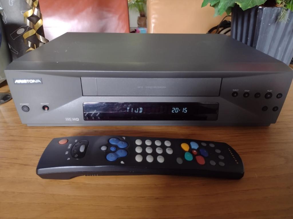 Aristona SB10/03 VHS video recorder incl afstandsbediening, Ophalen of Verzenden, Gebruikt, VHS-speler of -recorder