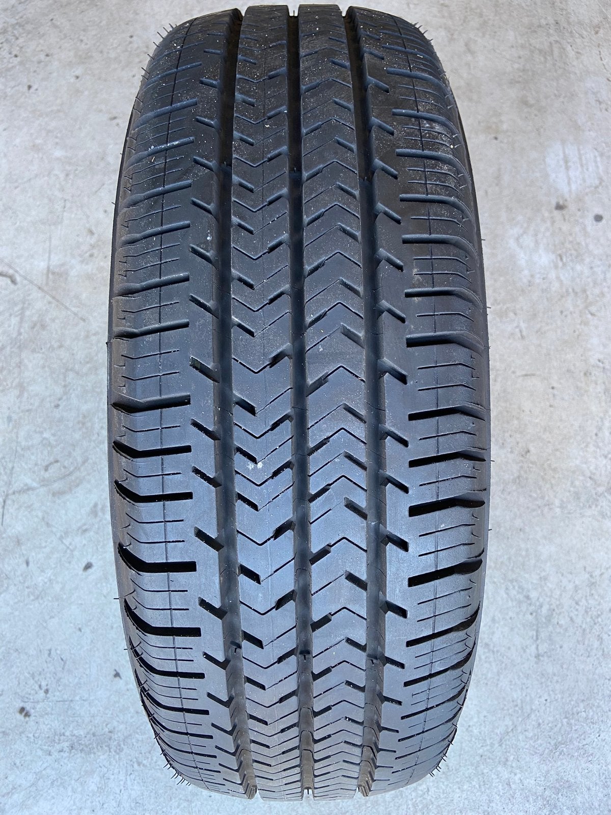 4x zgan busbanden 215 65 16 c Michelin prijs per band €.70, Ophalen, 16 inch, Band(en), Zomerbanden