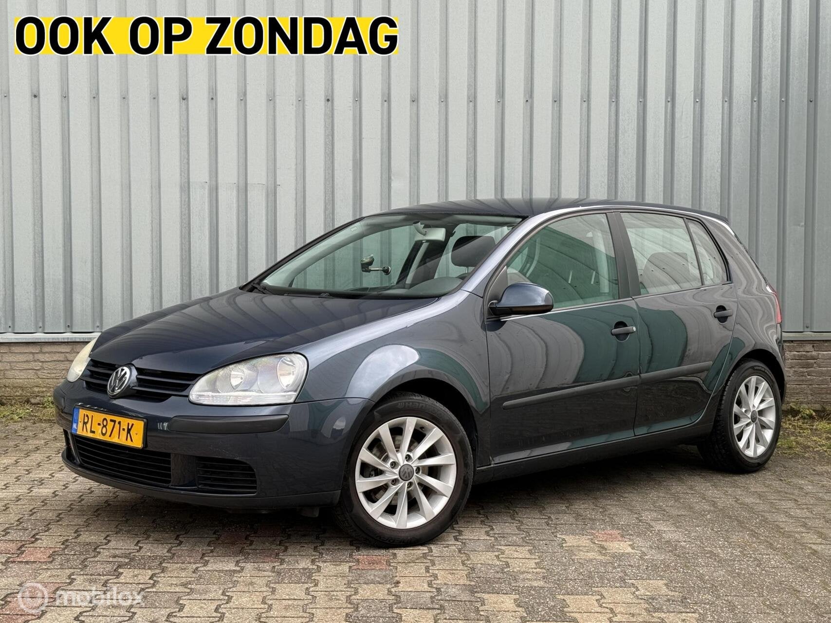 Volkswagen Golf 1.6 FSI | Comfortline | Camera, Voorwielaandrijving, Stof, 4 cilinders, 14 km/l