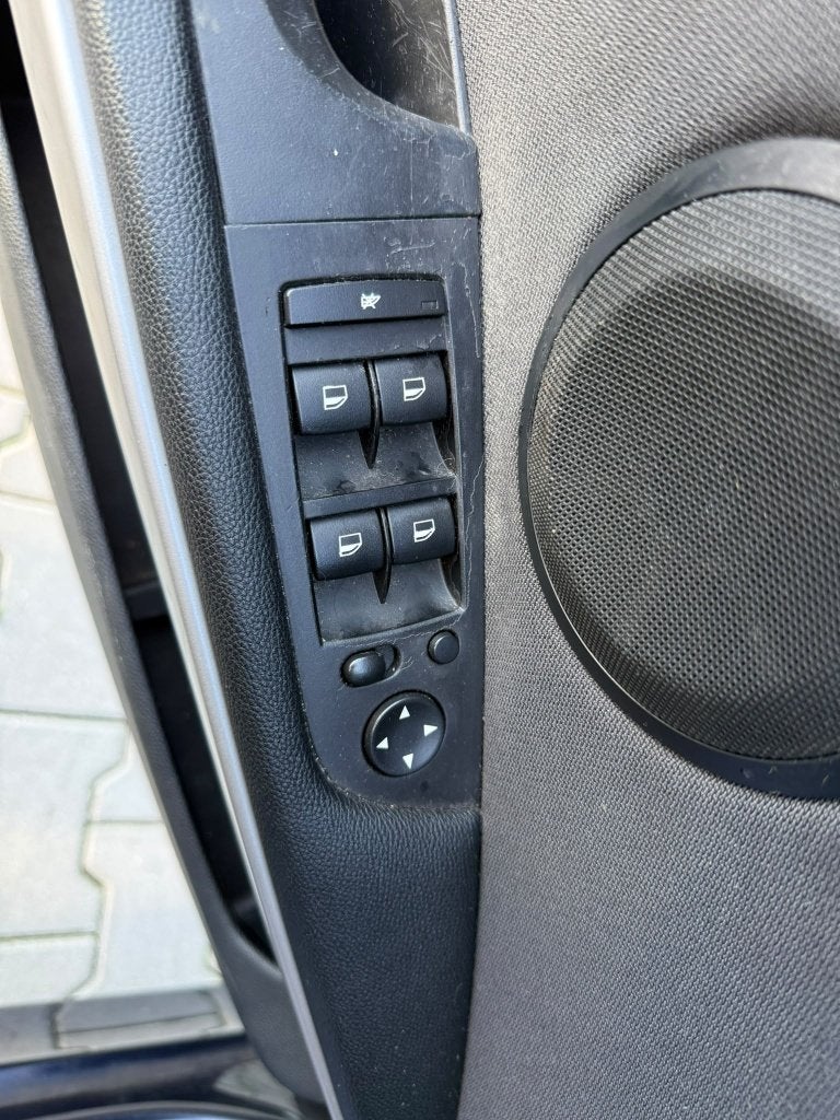 Foto 18 van BMW 3-Serie 2.0 I 318! 2006 Blauw
