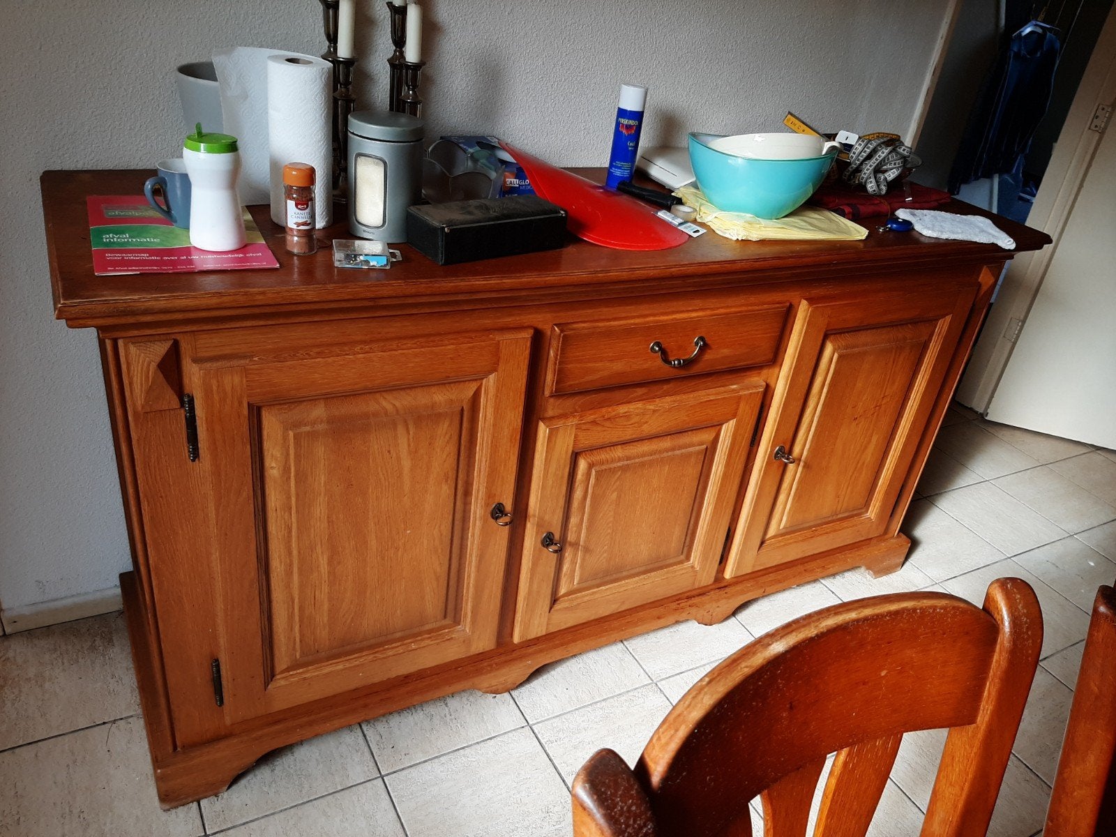 Foto 2 van Houten wandkast en dressoir set