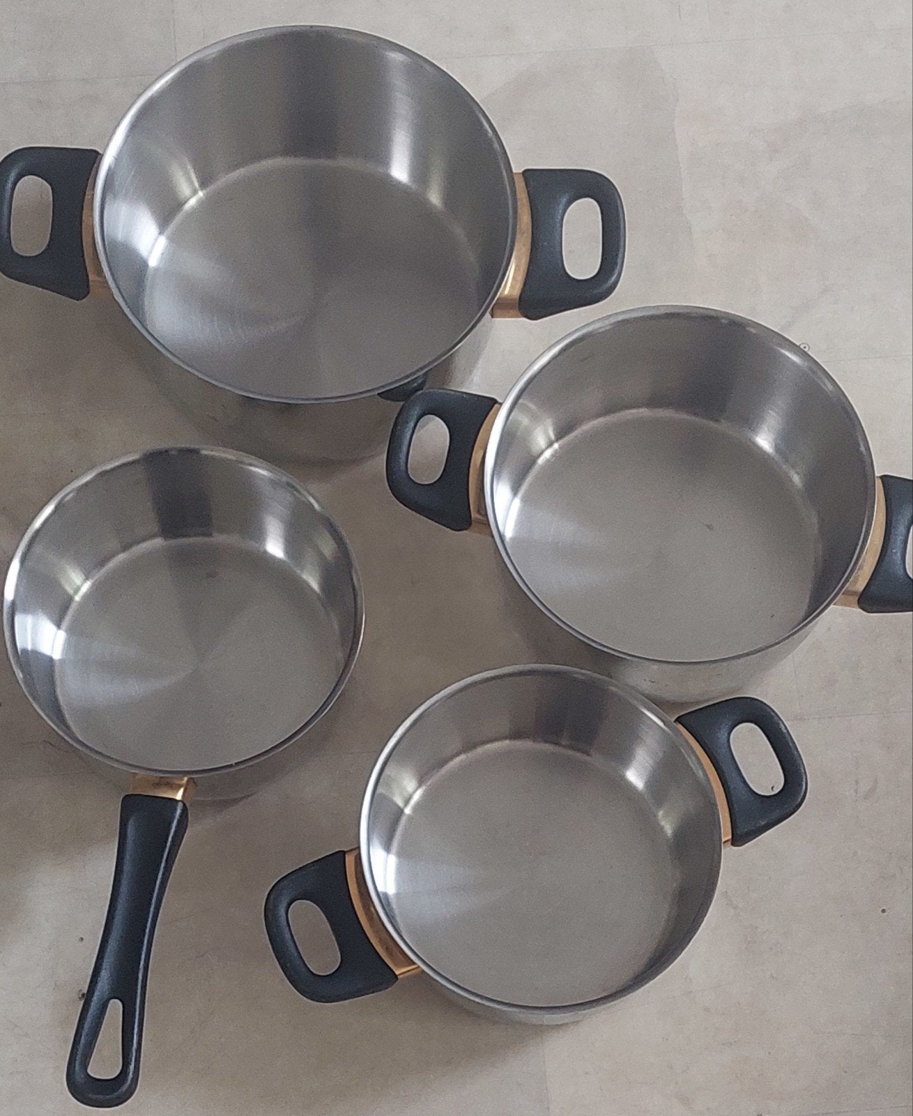 Pannenset: 3 pannen en 1 steelpan - Zo goed als nieuw, Pannenset, Ophalen of Verzenden, Zo goed als nieuw, Rvs