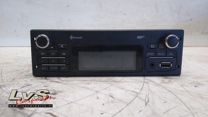 Radio van een Renault Master, Auto-onderdelen, Gebruikt, -, Renault, -