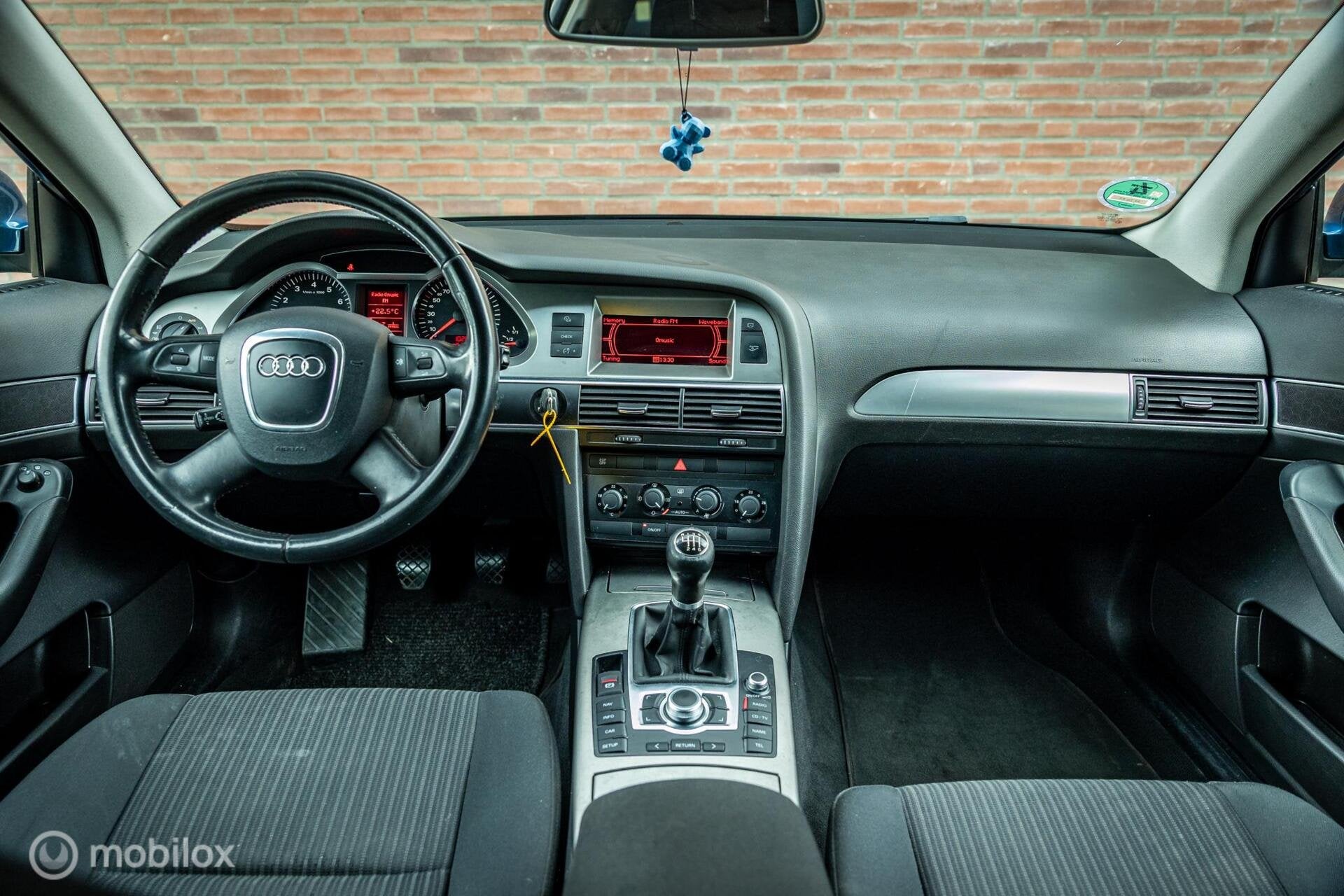 Audi A6 Avant 2.4 |Nap |Cruise |Clima |Rijdt nog prima!, Auto's, Audi, Gebruikt, Blauw, Handgeschakeld, 1570 kg