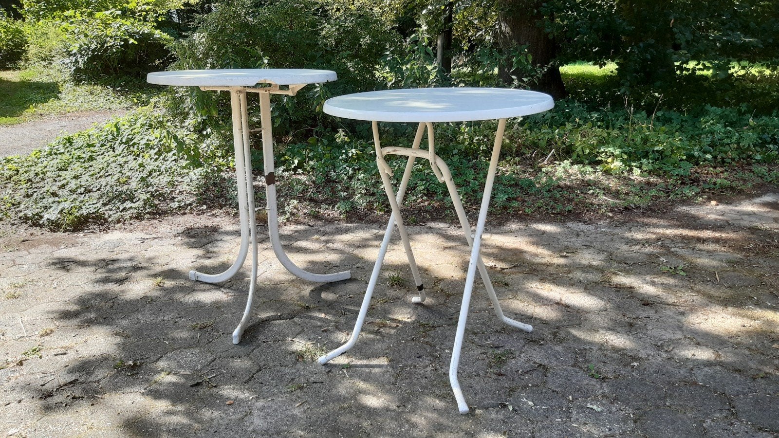 2x Witte ronde statafels - Gebruikt, Ophalen, Gebruikt, Rond, Kunststof