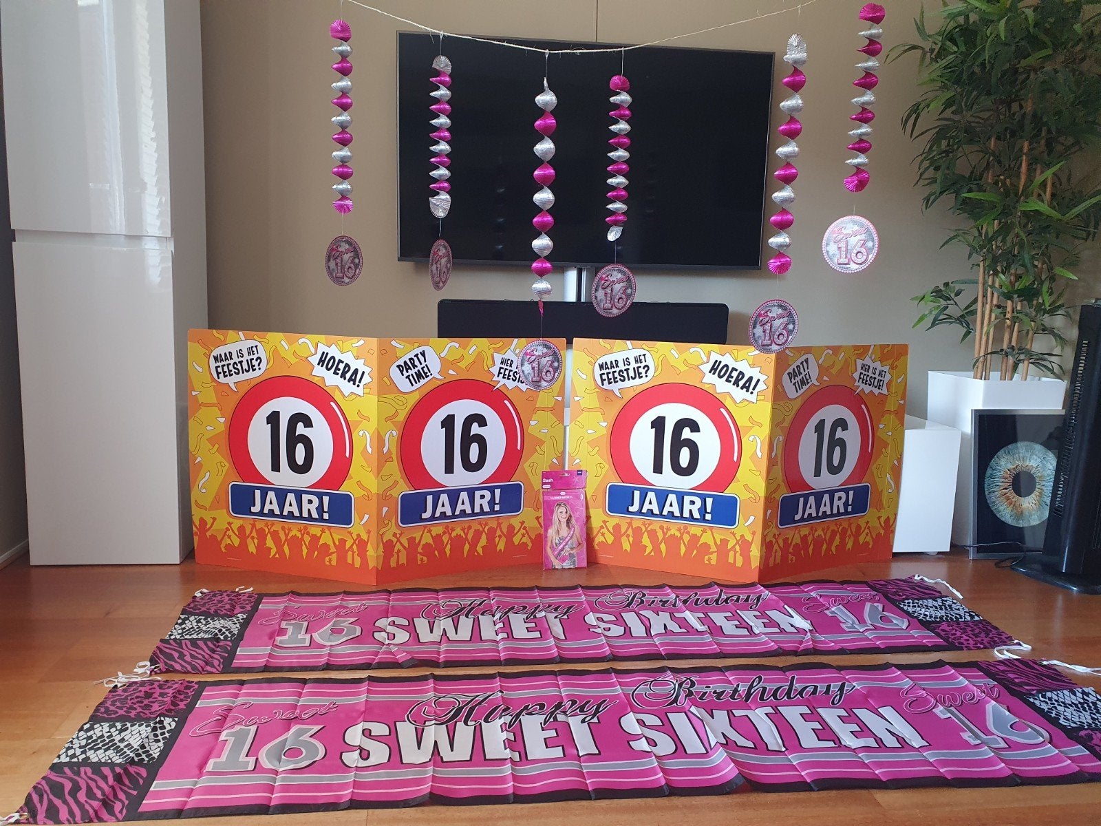 Sweet Sixteen Feestversiering - Compleet Pakket, Ophalen, Zo goed als nieuw, Versiering, Verjaardag