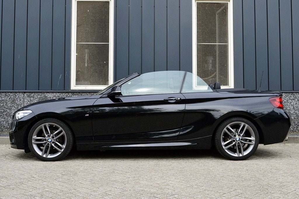 BMW 2 Serie Cabrio 218i M-Sport Rijklaarprijs-Garantie Leder, Auto's, BMW, Automaat, 12 maanden, Gebruikt, 4 stoelen