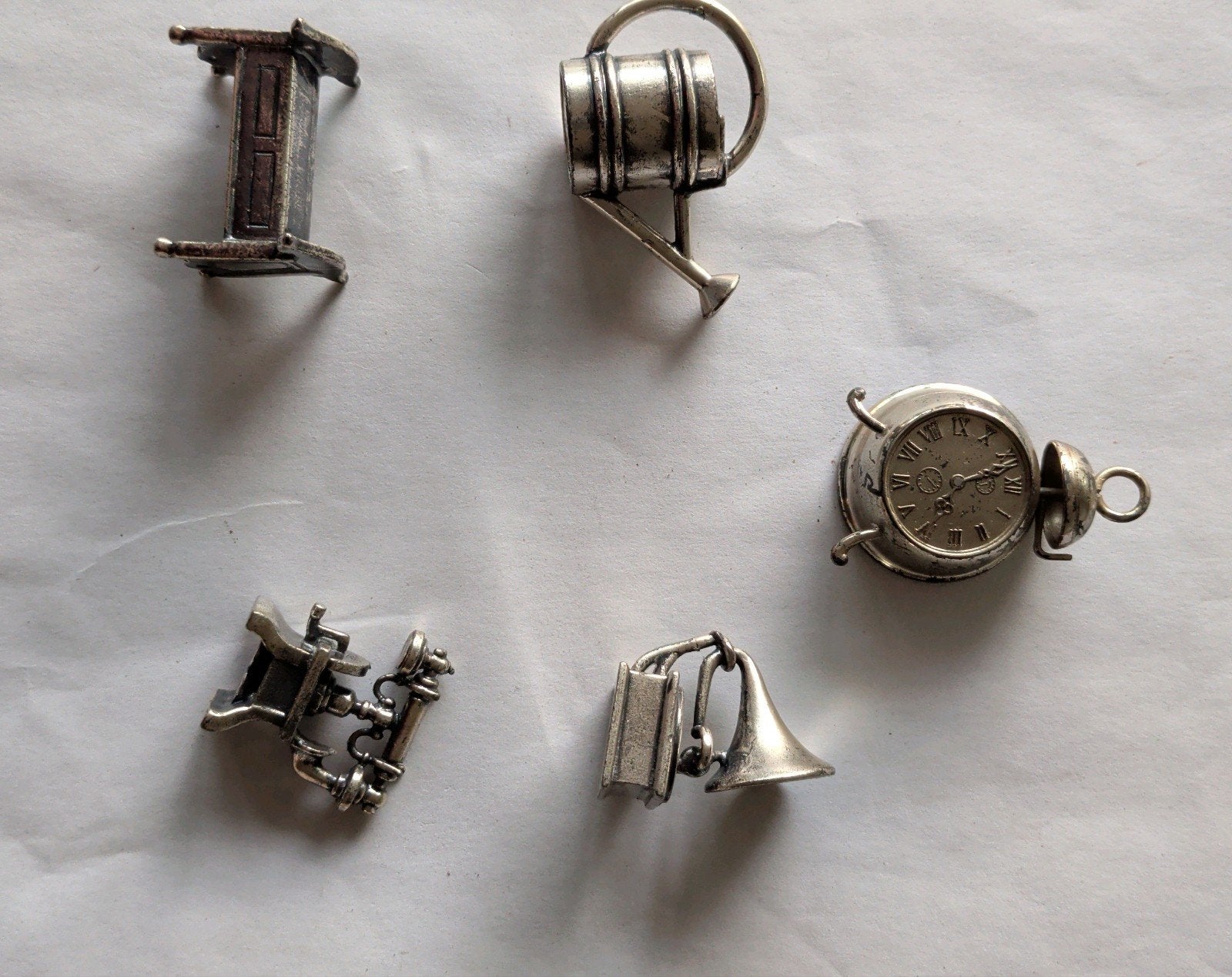 Set van 5 zilveren miniatuur bedels, Ophalen of Verzenden