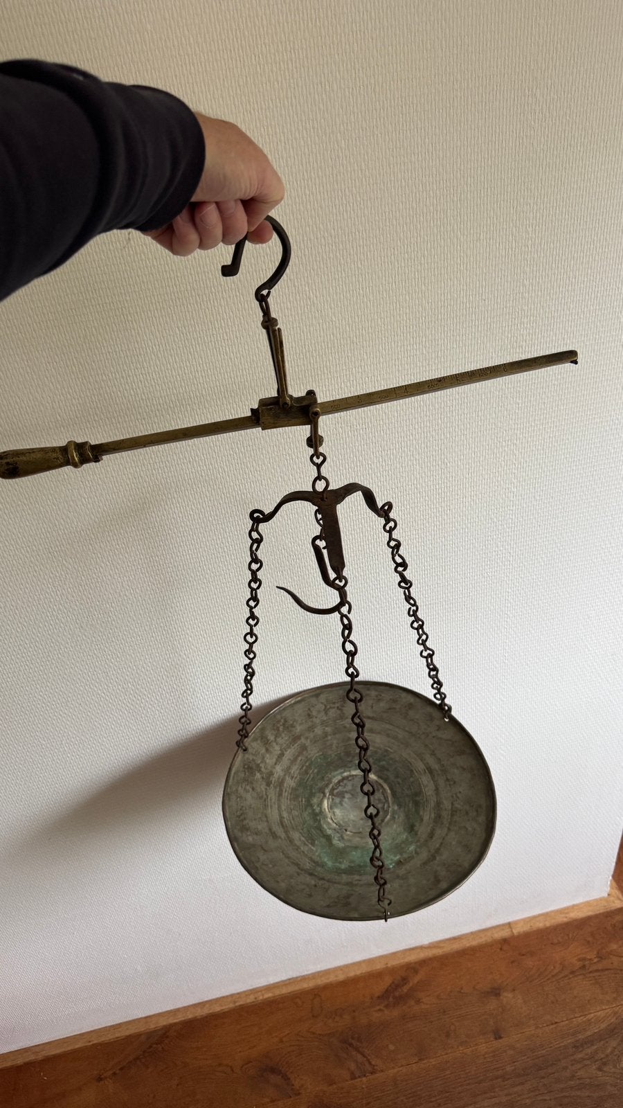 Antieke Hangende Schaalweegschaal (Messing/Koper) 34cm, Gebruikt, Met ophangsysteem, Metaal, Ophalen of Verzenden