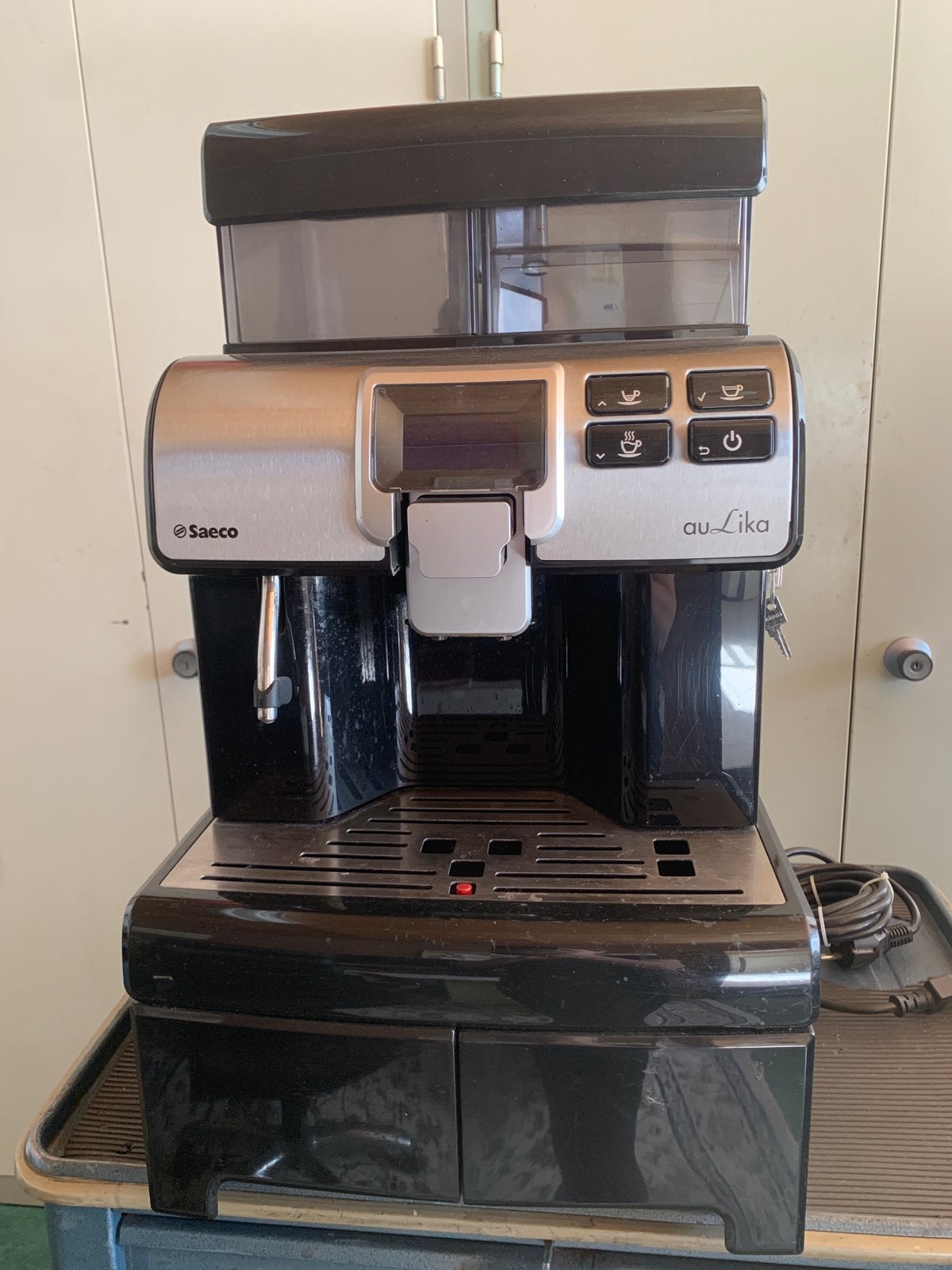 Saeco auLika koffie automaat met sleutels, Witgoed en Apparatuur, Koffiezetapparaten, Ophalen, Gebruikt, Koffiemachine